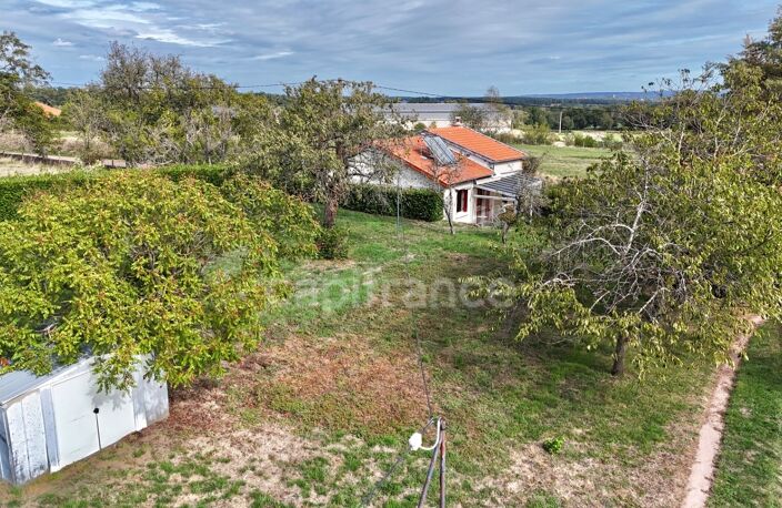 MAISON À RÉNOVER DE 75 M2, 2 CHAMBRES, TERRAIN DE 6 123 M2, FIBRE OPTIQUE, GARAGE DE 35 M2, DÉPÔT DE 65 M2, VÉRANDA, 2 PUITS — photo 2