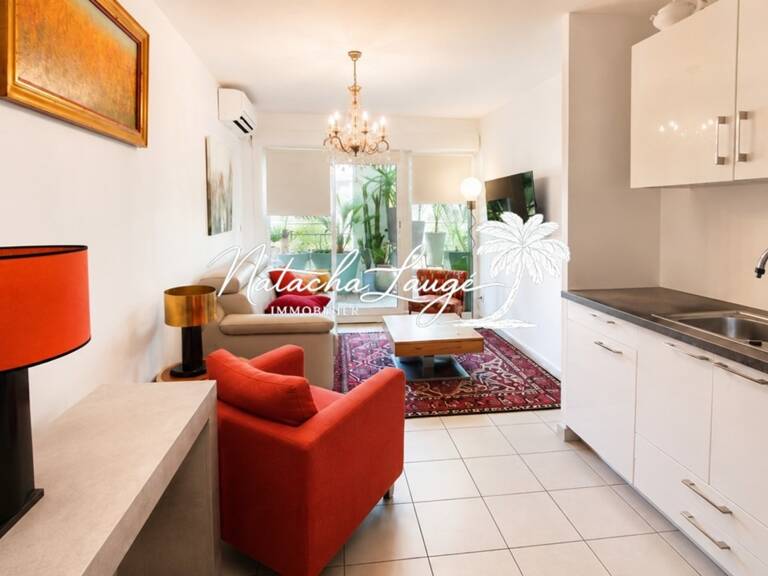Appartement T2 avec une terrasse et une place de parking à Martigues — photo 1