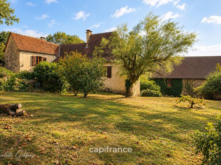 Maison de caractère du XIVe siècle avec grange et piscine – Proche à Beaulieu sur Dordogne, Vallée de la Dordogne, Corrèze — photo 1