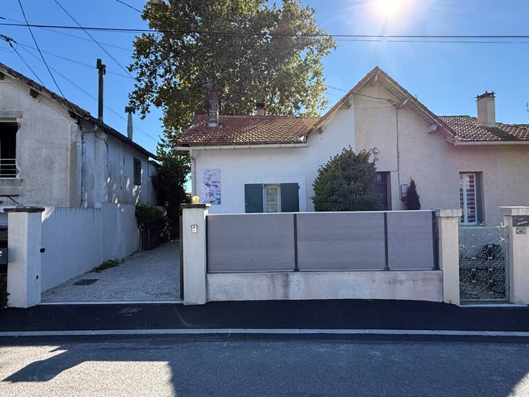 Maison de charme de 83 m² sur terrain arboré de 716 m² avec atelier — À 5 min à pied du centre de L'Isle-sur-la-Sorgue — photo 1