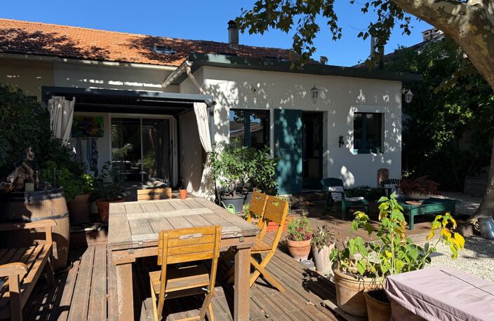 Maison de charme de 83 m² sur terrain arboré de 716 m² avec atelier — À 5 min à pied du centre de L'Isle-sur-la-Sorgue — photo 2