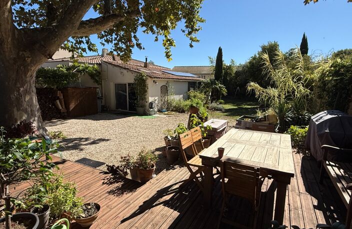 Maison de charme de 83 m² sur terrain arboré de 716 m² avec atelier — À 5 min à pied du centre de L'Isle-sur-la-Sorgue — photo 5