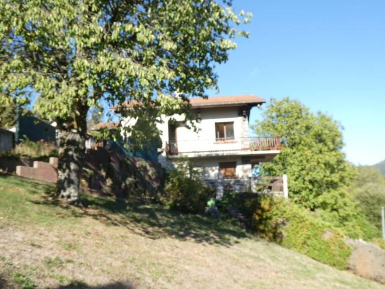 BUSSANG (88) Maison à vendre T6 pièces de 130m² terrain 1100m² — photo 1