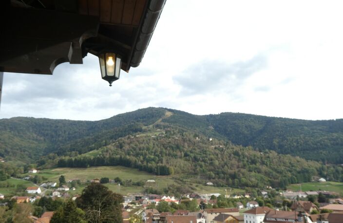 BUSSANG (88) Maison à vendre T6 pièces de 130m² terrain 1100m² — photo 2