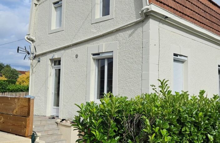 PERIGUEUX (24) Maison à louer 4 pièces de 92 m²- 3 chambres -  terrain  de 200 m² — photo 2