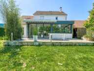 Christophe Michaudelle – CAPIFRANCE - vous propose à JUILLY : maison - 7 pièces - 175 m² - 5 chambres - grandes pièces de vie avec véranda - 2 pièces d'eau - dressing - buanderie - garage et stationne — photo 2