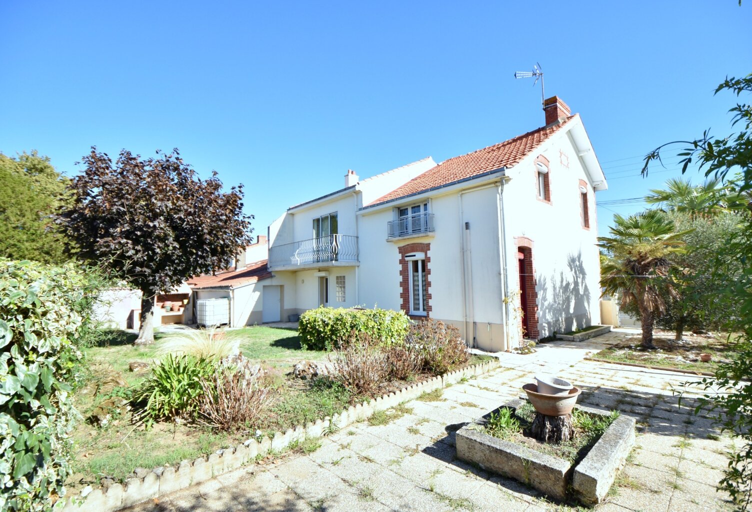 Maison 135 m² - 4 chambres - 44 m² de garages - terrain 390 m² VALLET (44) — photo 1