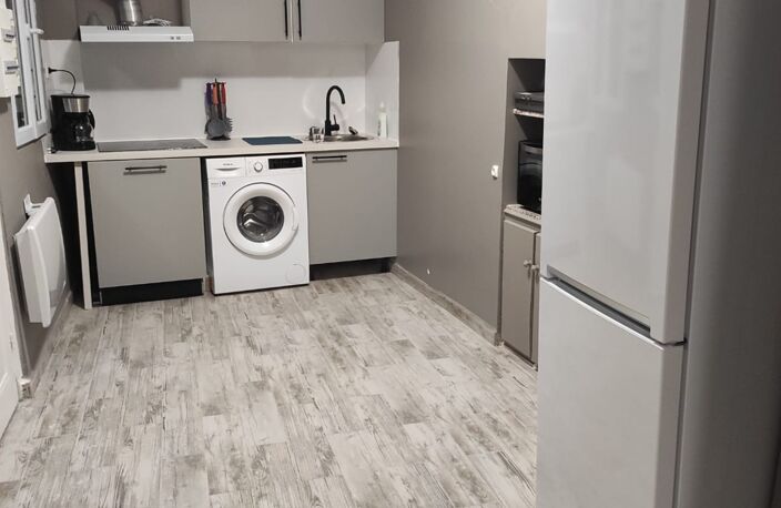 Immeuble à vendre NERIS LES BAINS (03) — photo 3