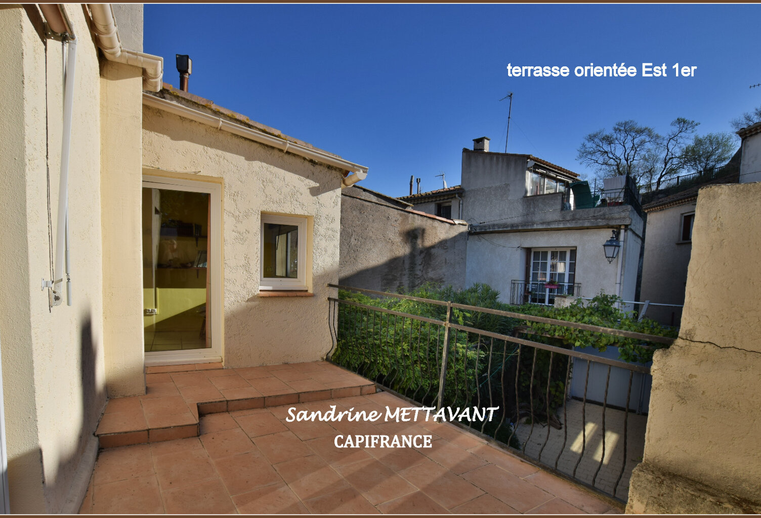 Maison de village, terrasses et cour privative à vendre 5 pièces SAINT THIBERY (34) — photo 1