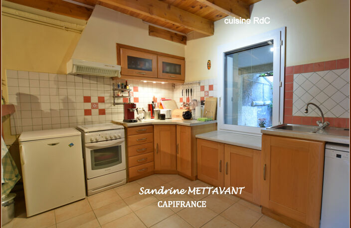 Maison de village, terrasses et cour privative à vendre 5 pièces SAINT THIBERY (34) — photo 4