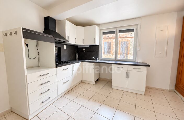 LE FAUGA – Maison de village de 103 m² avec jardin, cour intérieure et terrasse couverte — photo 3