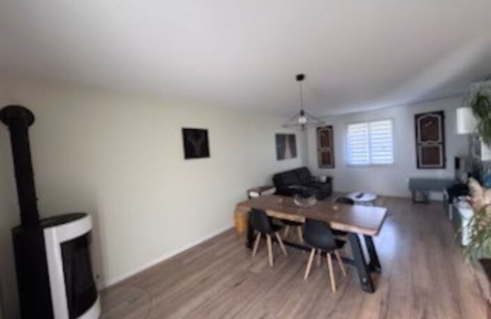 Maison 76 m2 sur terrain clos de 1489 m2 - SAINTE CATHERINE DE FIERBOIS (37) — photo 3