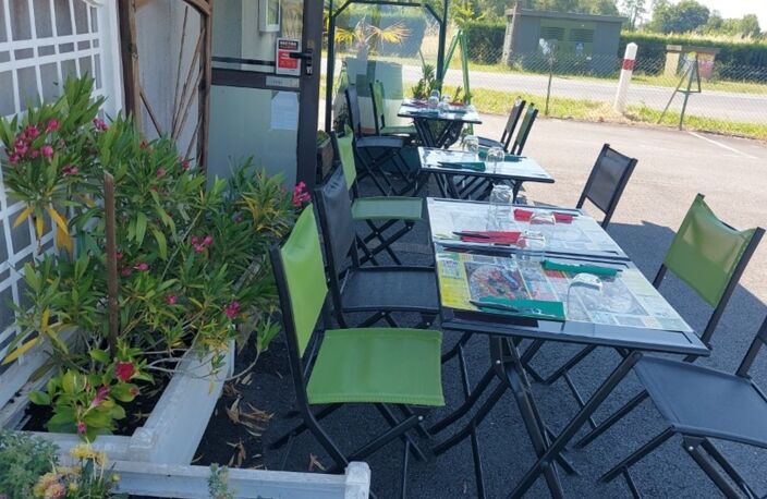 Creysse – Fonds de commerce de pizzeria avec four à bois et restauration rapide  – 49 800 € — photo 4
