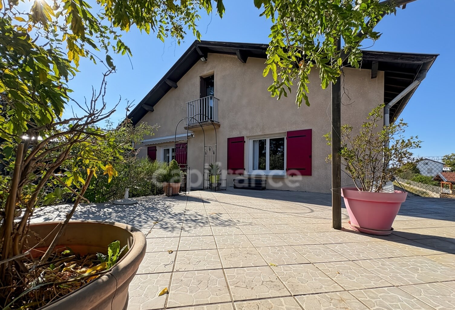 MAISON DE 211 M² – 5 CHAMBRES – SPA – GRANDS GARAGES ET DÉPENDANCES – TERRAIN DE 2 305 M² — photo 1