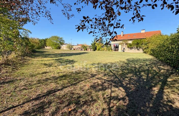 MAISON DE 211 M² – 5 CHAMBRES – SPA – GRANDS GARAGES ET DÉPENDANCES – TERRAIN DE 2 305 M² — photo 4