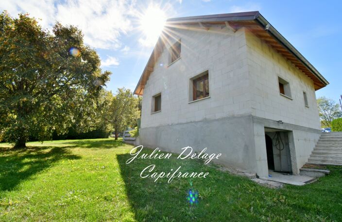 Crots – Maison à terminer avec deux appartements indépendants sur 2 821 m² de terrain — photo 4