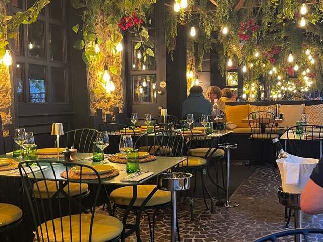 BAR RESTAURANT LYON 7EME Véritable lieu de vie — photo du bien
