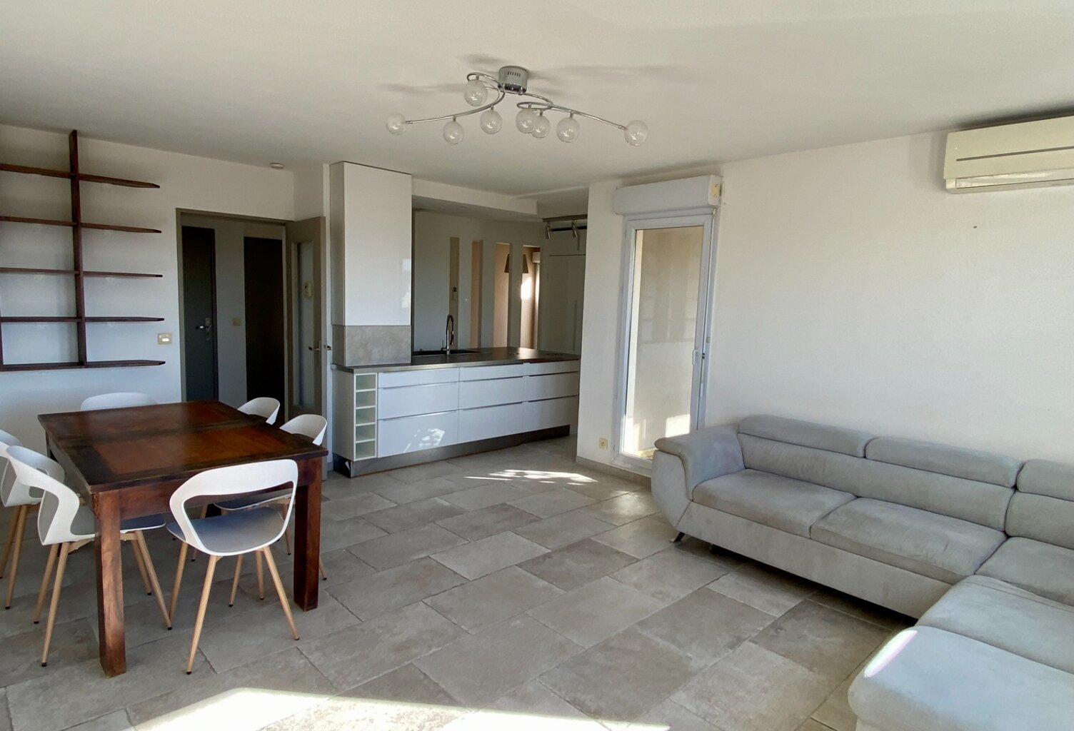 À LOUER – Appartement T4 meublé en duplex avec véranda, terrasse et garage – Montpellier Millénaire — photo 1