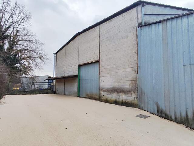 Local d'activité à vendre LONGVIC (21) — photo du bien