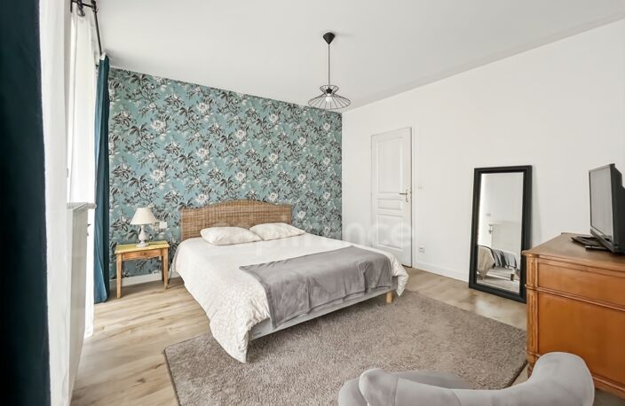 BONNÉTABLE Maison de ville rénovée à vendre 4 chambres RARE — photo 4