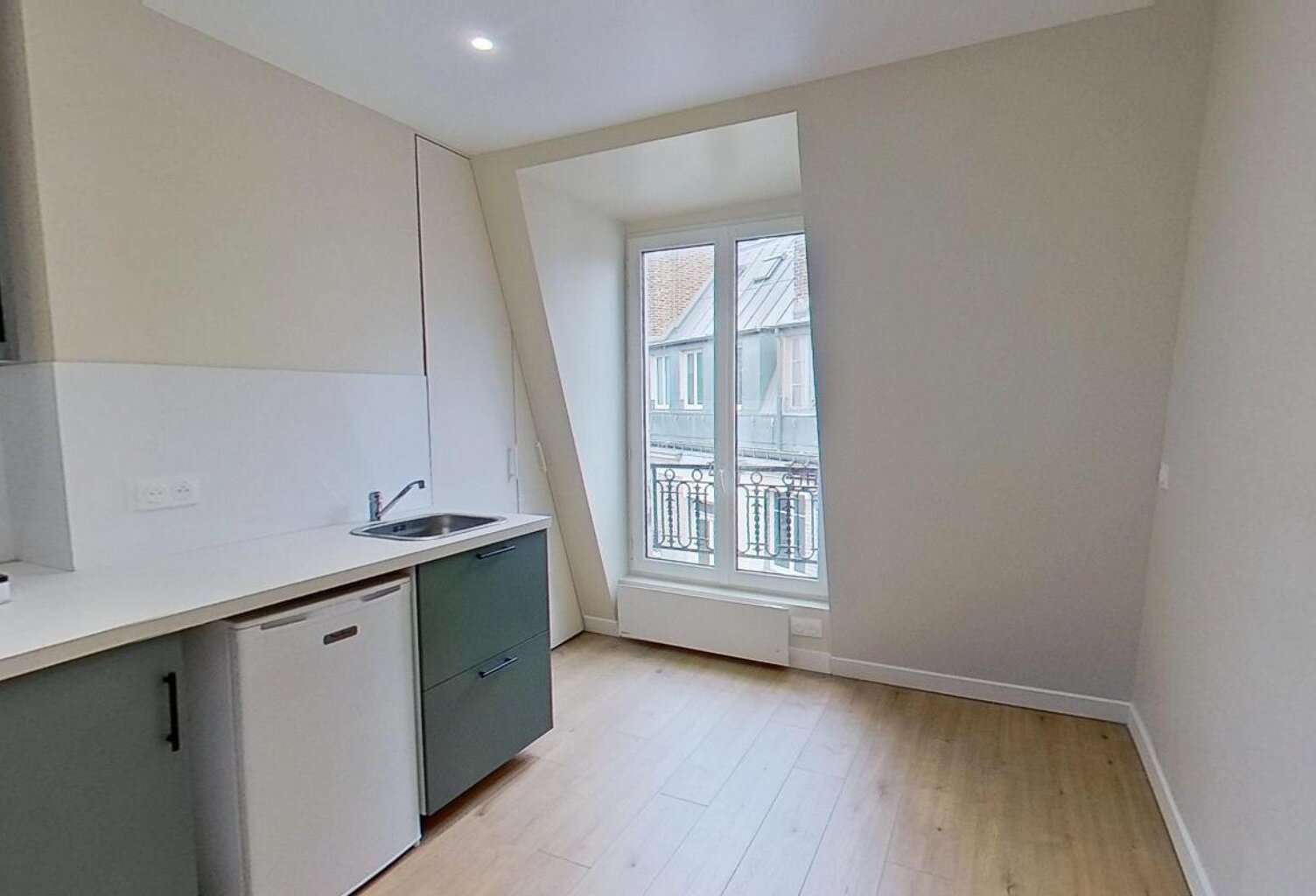 15 rue de Saint-Senoch - Paris - 75017 - T1 Meublé - 700 €CC — photo 1