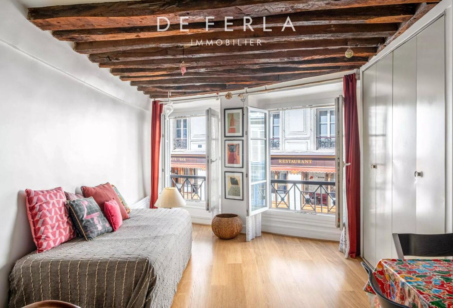 Place des Vosges/Bréguet Sabin : Studio parisien — photo 1