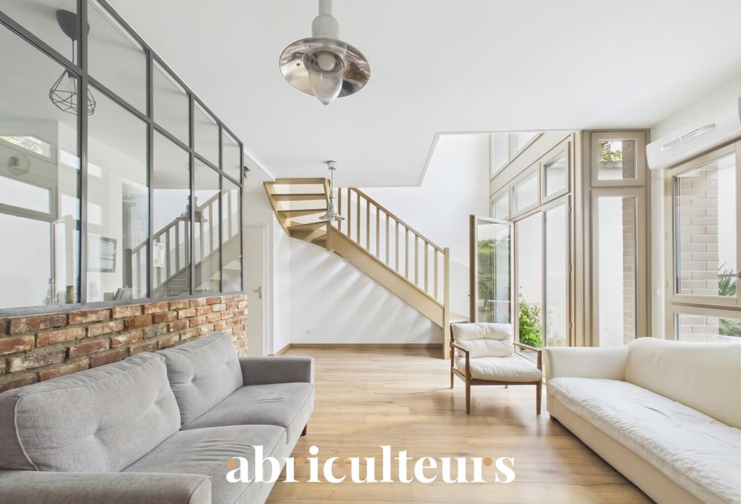 Appartement duplex avec terrasse, 2 parkings en vente à Eaubonne 95600 — photo 1