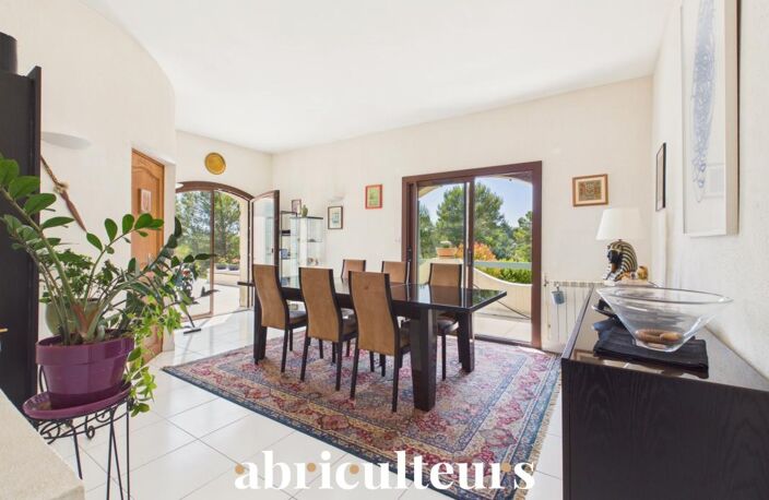 Propriété de 308 m² avec dépendance T3, piscine et terrain de plus d'un hectare à Lambesc (13410) — photo 5