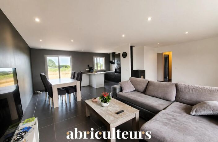 Maison de plain-pied 100 m² au cœur d'un quartier calme en vente à Mainxe-Gondeville (16200) — photo 3