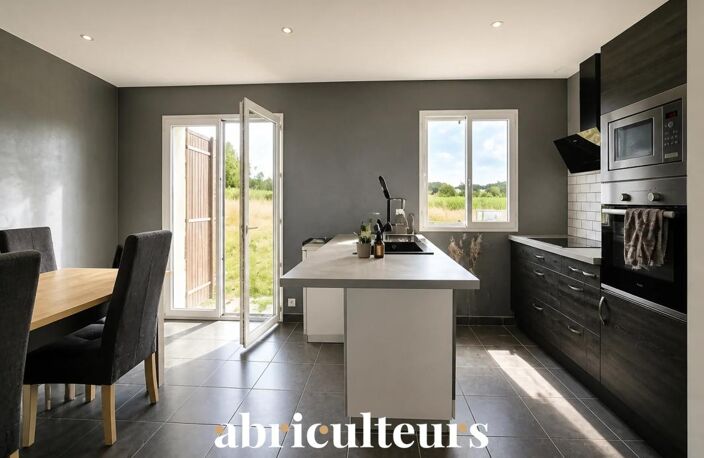 Maison de plain-pied 100 m² au cœur d'un quartier calme en vente à Mainxe-Gondeville (16200) — photo 4