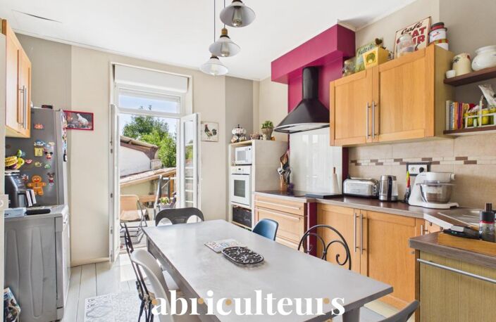 Charmante maison de ville en vente à proximité immédiate de la gare - Saintes (17100) — photo 3