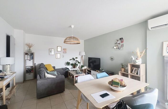Appartement T2 42m² - À Louer- Terrasse - Parkings — photo 2