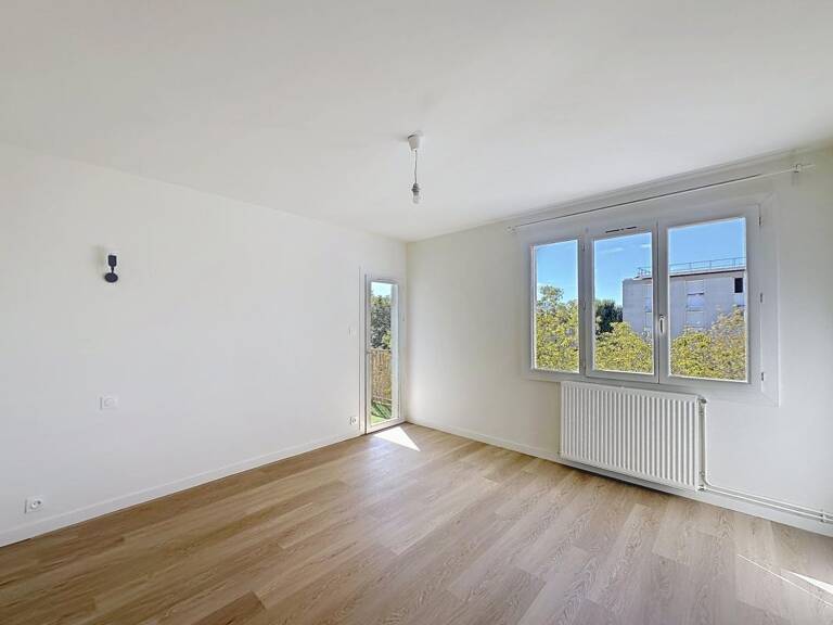 Appartement T3 - Balcon - Cave - À Louer - Avignon — photo 1