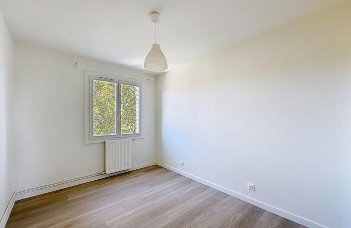 Appartement T3 - Balcon - Cave - À Louer - Avignon — photo 5
