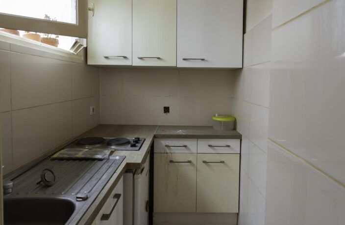 Appartement - 28 m² - Antibes (06) — photo 4