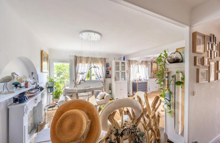83300 DRAGUIGNAN - Résidence  LE NARTUBY- 3 PIÈCES - 2 CHAMBRES - 76.0 M² - APPARTEMENT  TOTALEMENT RENOVE - BALCONS ET CAVE — photo 3