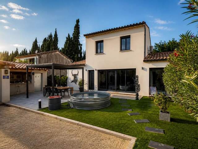 Maison de 5 pièces de 118 m² à Saint-Étienne-du-Grès — photo du bien