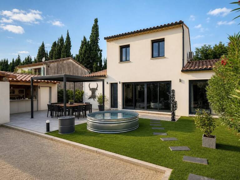 Maison de 5 pièces de 118 m² à Saint-Étienne-du-Grès — photo 1