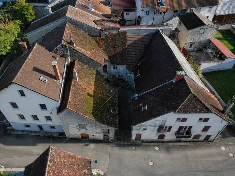 Maison de 7 pièces de 300 m² à Lavigny — photo 1
