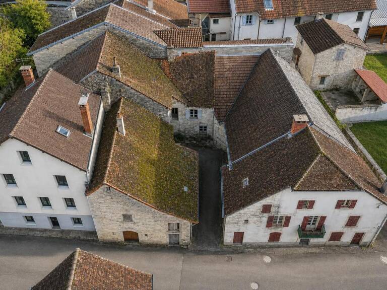 Maison de 7 pièces de 300 m² à Lavigny — photo 1