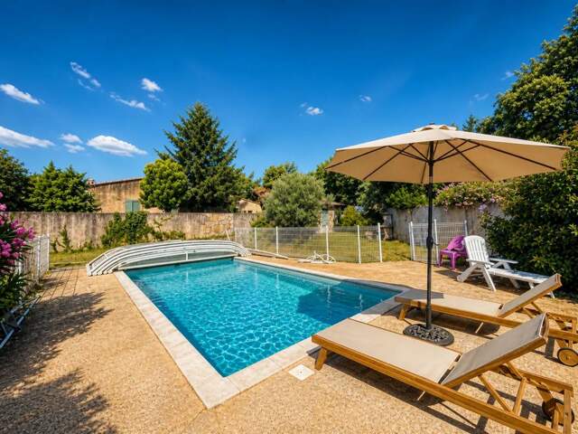 Maison de 8 pièces de 170 m² à Chamaret — photo du bien