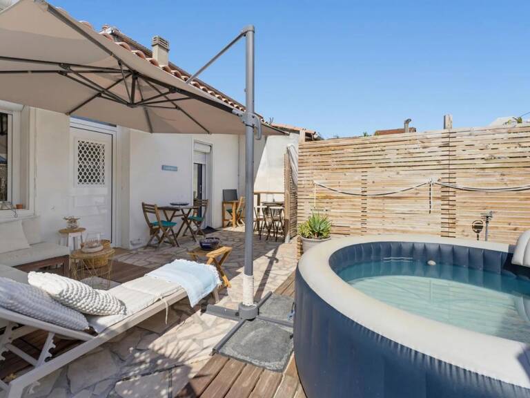 Bastide – Maison de plain-pied rénovée avec jardin et stationnement privé — photo 1