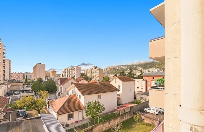 Appartement T3 de 62 m² situé à Échirolles — photo 2