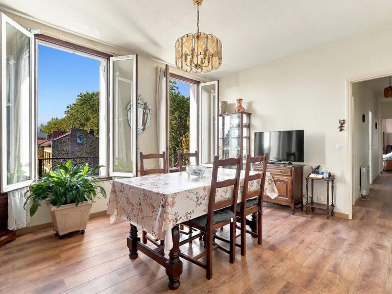 Appartement de 3 pièces de 78 m² à Bagnolet, proche Les Lilas — photo 1