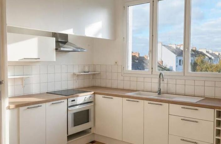 Appartement de 5 pièces de 112 m² à Saint-Nazaire — photo 4