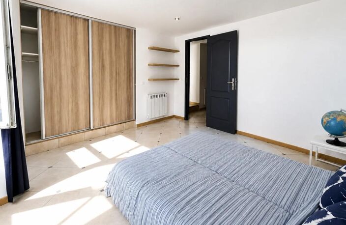 Appartement duplex de 3 pièces de 71 m² à Brie-Comte-Robert — photo 5