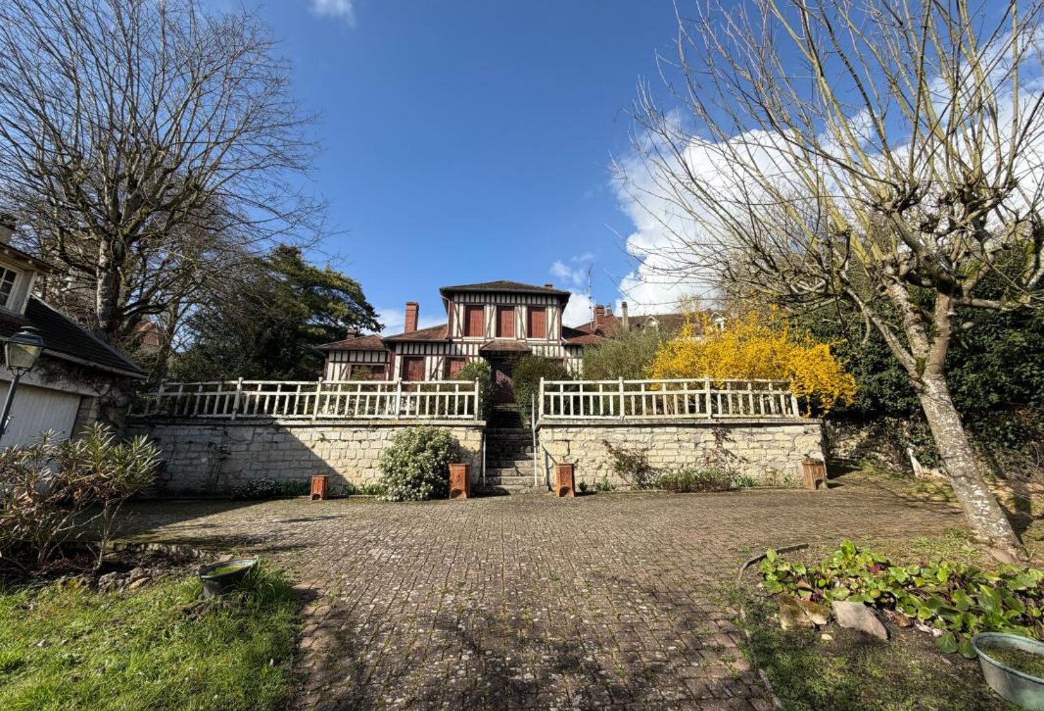 Maison F8 à vendre AUVERS-SUR-OISE — photo 1