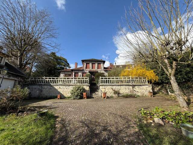 Maison F8 à vendre AUVERS-SUR-OISE — photo du bien