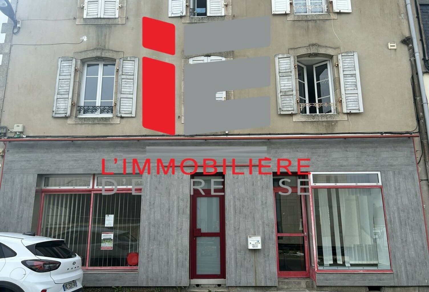 BUREAUX / LOCAL COMMERCIAL A LOUER — photo 1