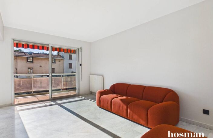 Appartement 3 pièces de 77 m² -entièrement rénové et climatisé- deux balcons- Avenue Victor Hugo, Tassin-la-Demi-Lune — photo 5